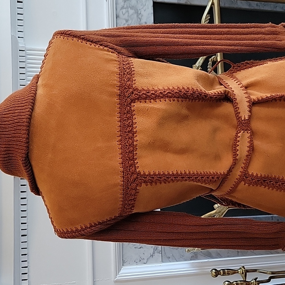 Vtg 70's Suede and Crochet Jacket - Picture 5 of 9